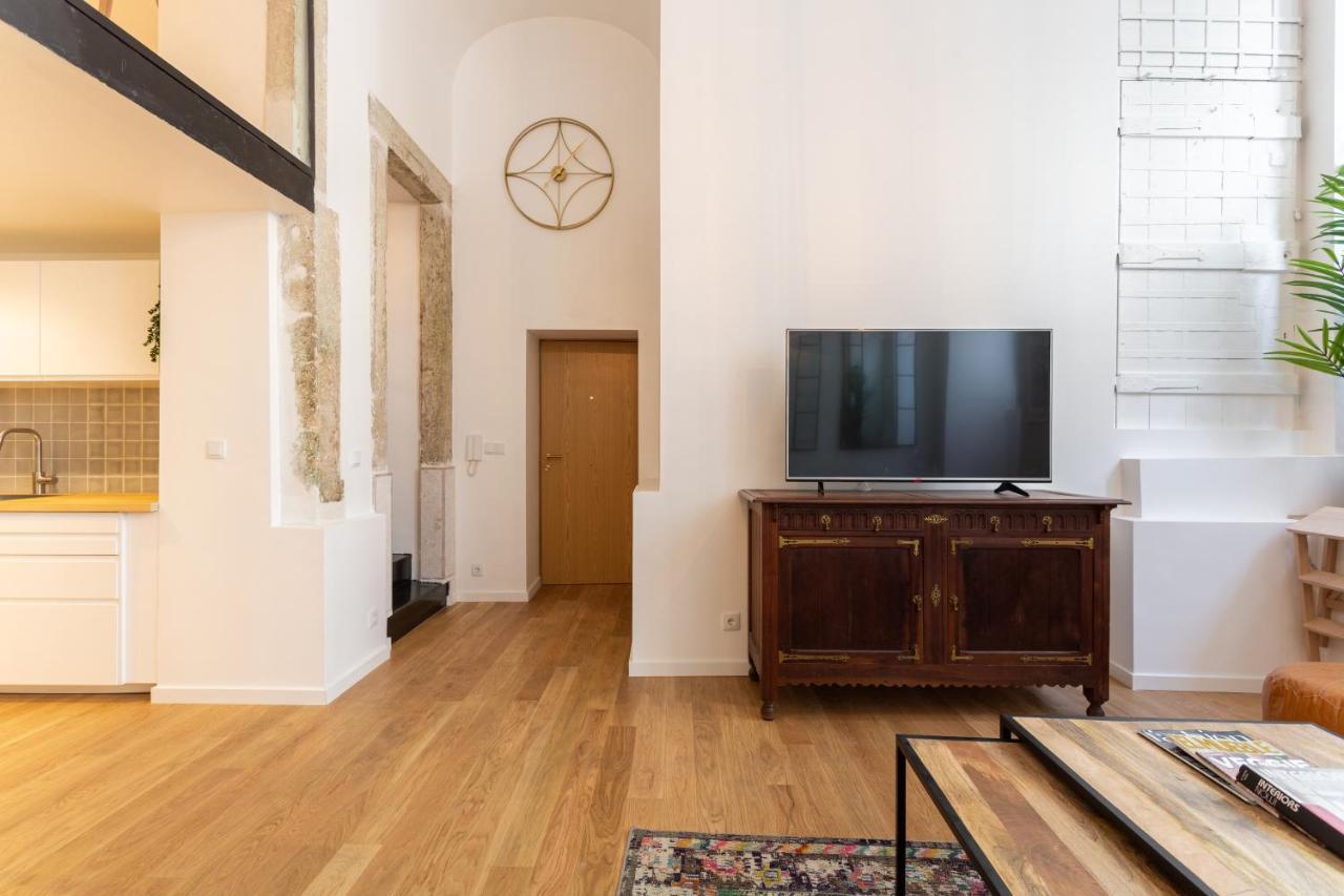 Bairro Alto Bronze Of Art Apartments Lisbon Bagian luar foto