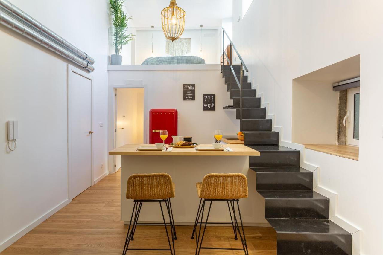 Bairro Alto Bronze Of Art Apartments Lisbon Bagian luar foto