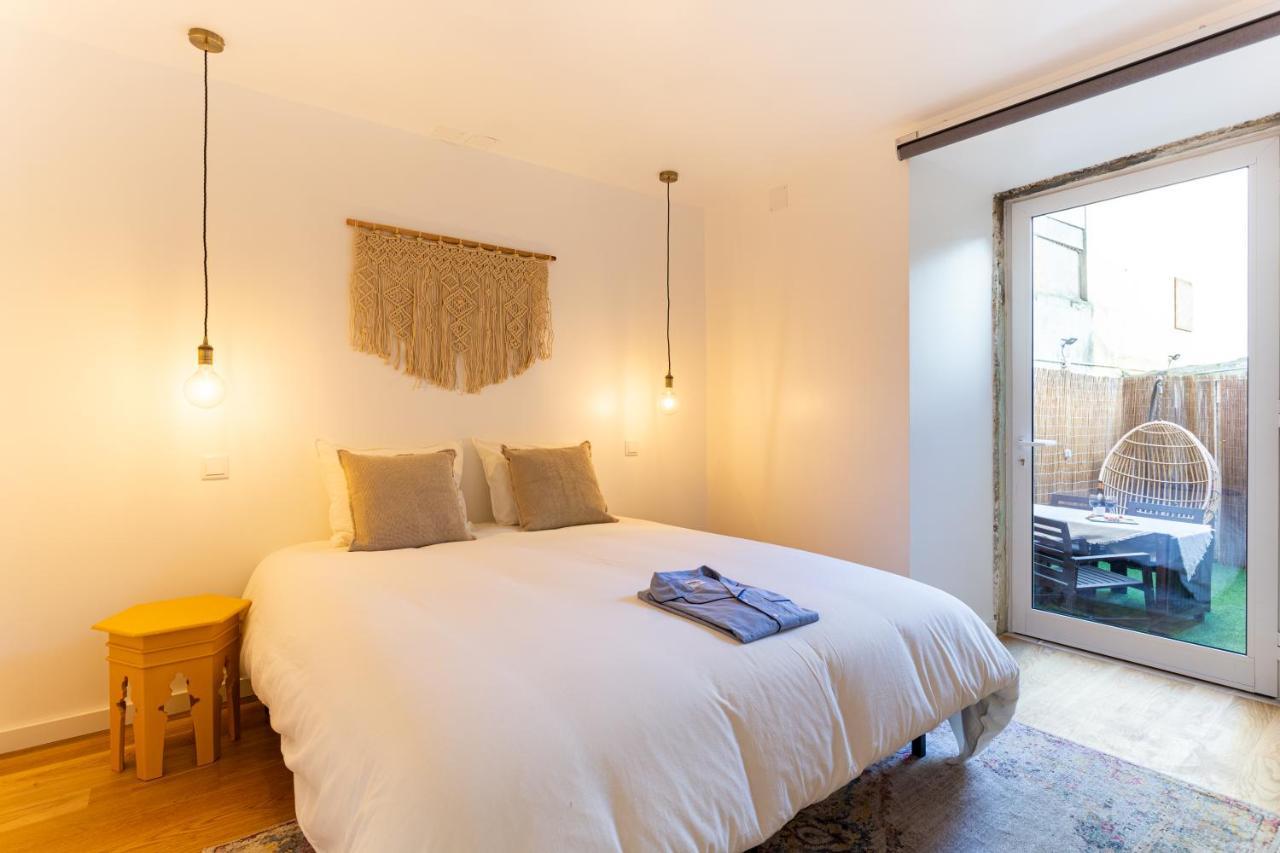 Bairro Alto Bronze Of Art Apartments Lisbon Bagian luar foto