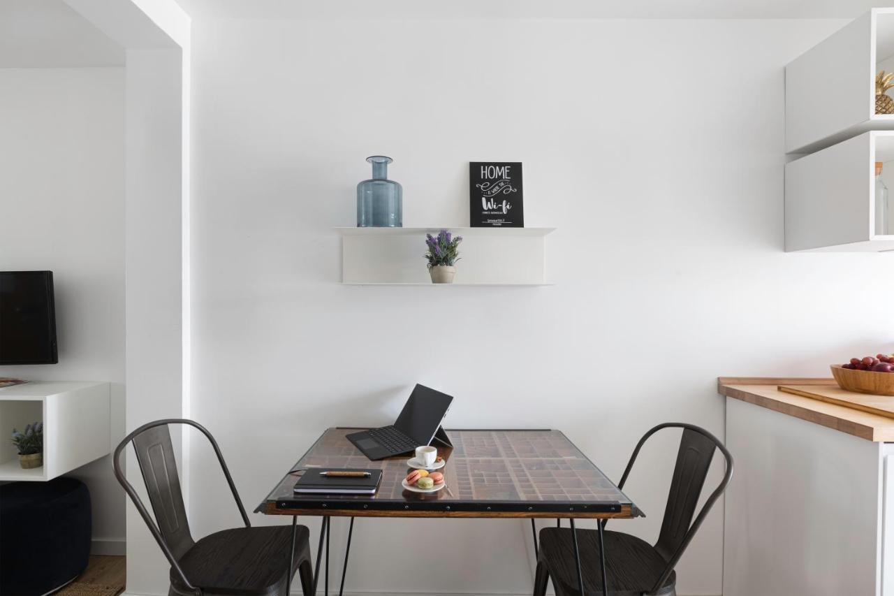 Bairro Alto Bronze Of Art Apartments Lisbon Bagian luar foto